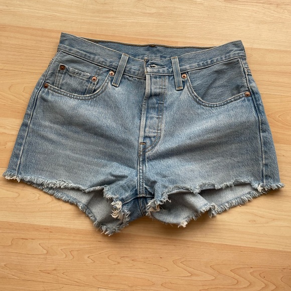 Levi’s 501 Original Short - Size 27 - Picture 1 of 5